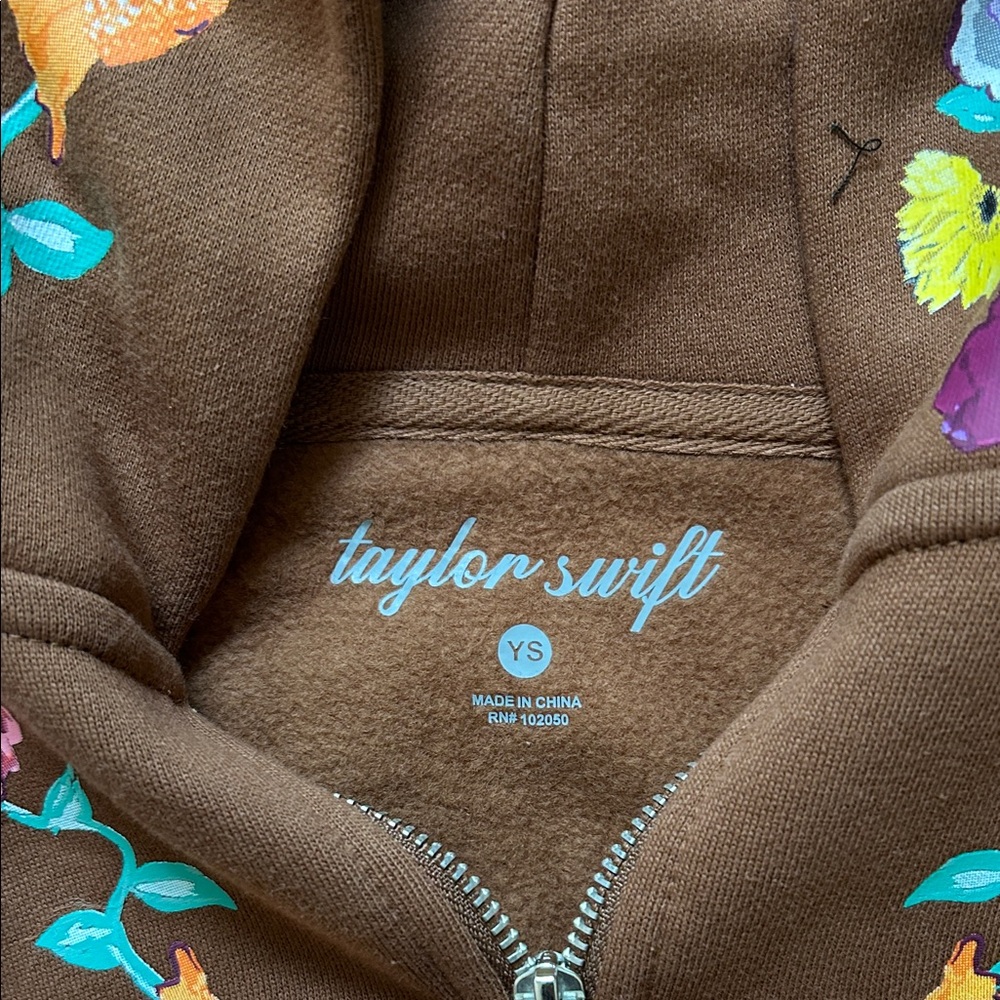 Taylor Swift Youth Eras Tour Acoustic Piano. Floral Zip Hoodie - (Brand) - Picture 3 of 3